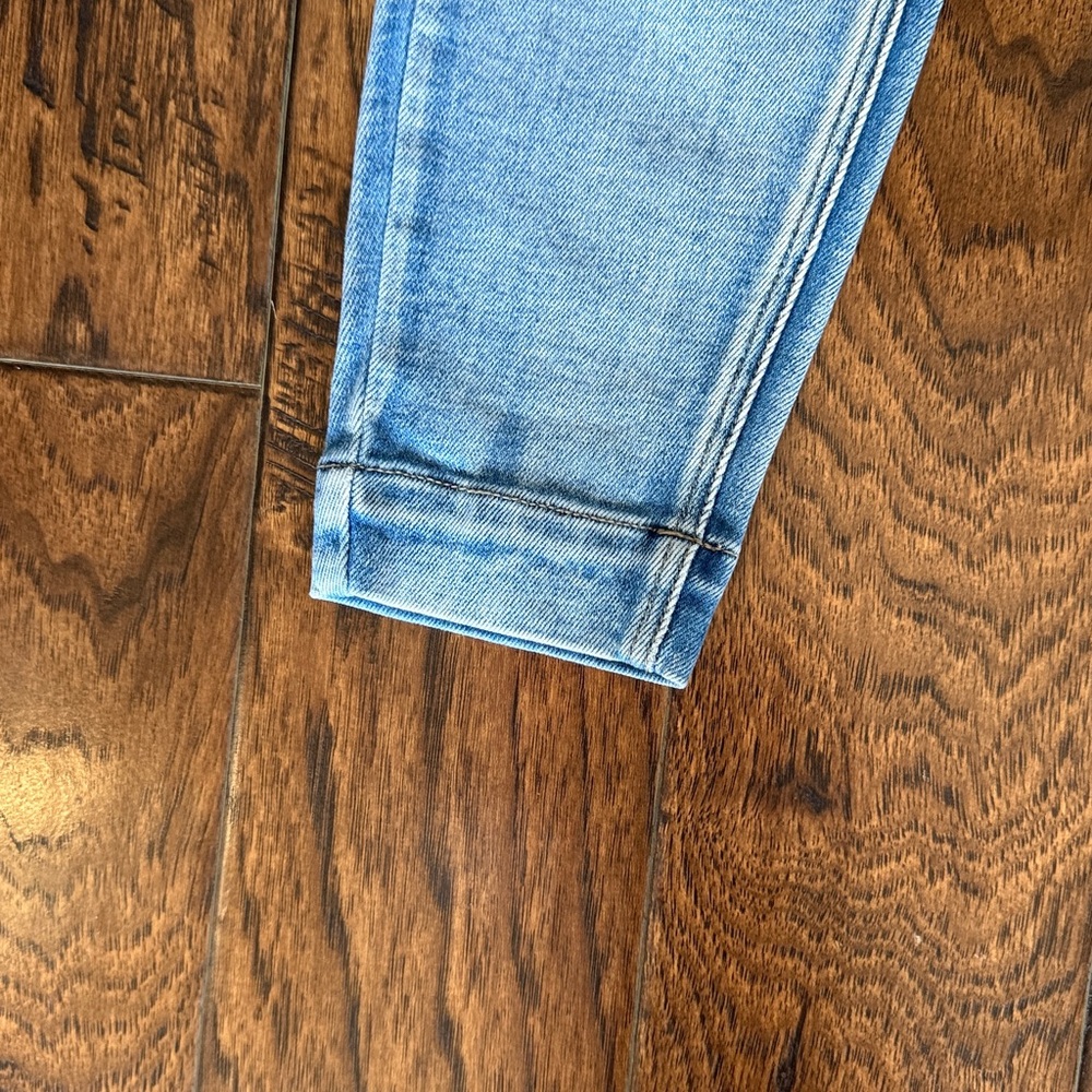 KanCan Light Blue Distressed Skinny Jeans, size 25 - Picture 3 of 9